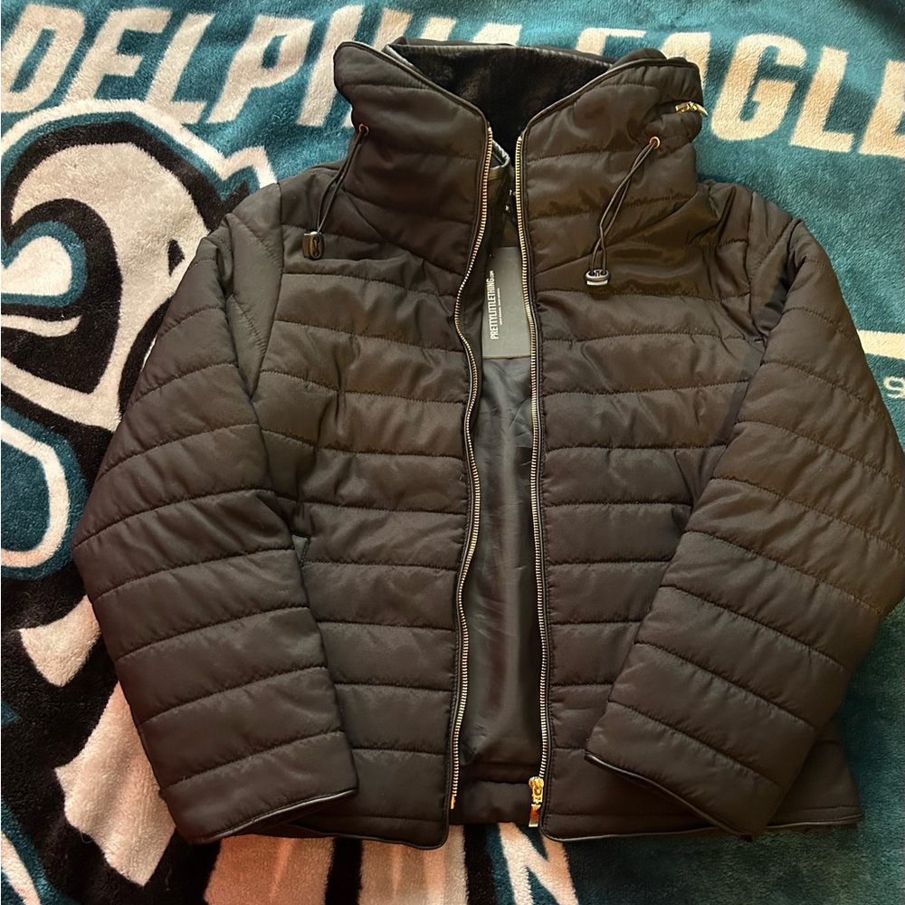 Mara Black puffer jacket